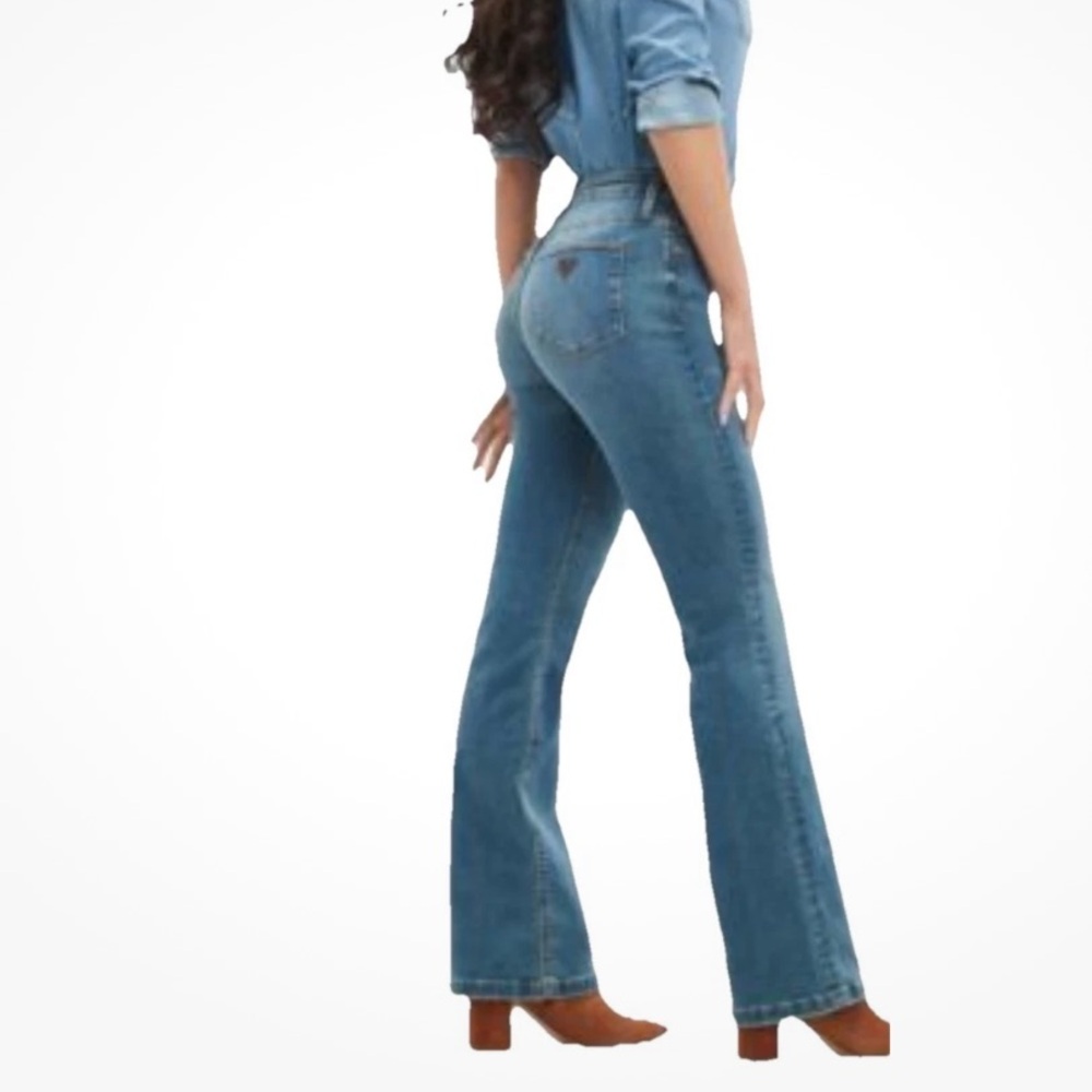 GUESS Women's Medium Blue Boot Cut Jeans